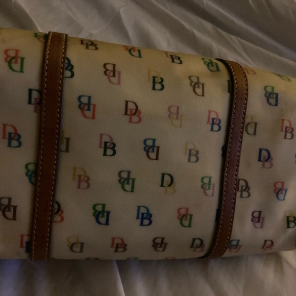 Vintage Dooney & Bourke Yellow Multicolor Shoulder Bag with Rainbow Zipper - Picture 5 of 7